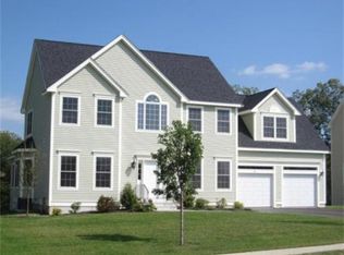 35 Strawberry Farm Rd, Marshfield, MA 02050