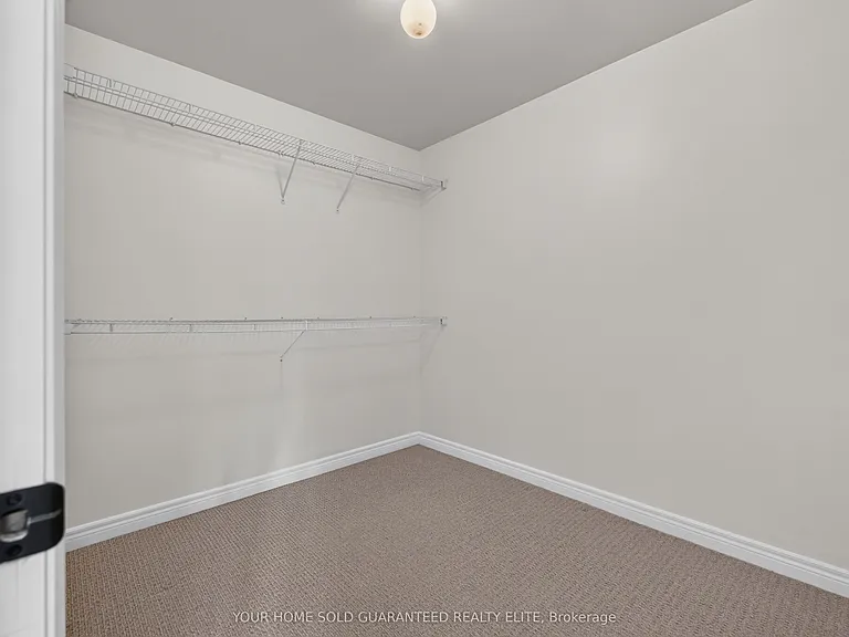 114 Dunrobin Ln — Photo 18