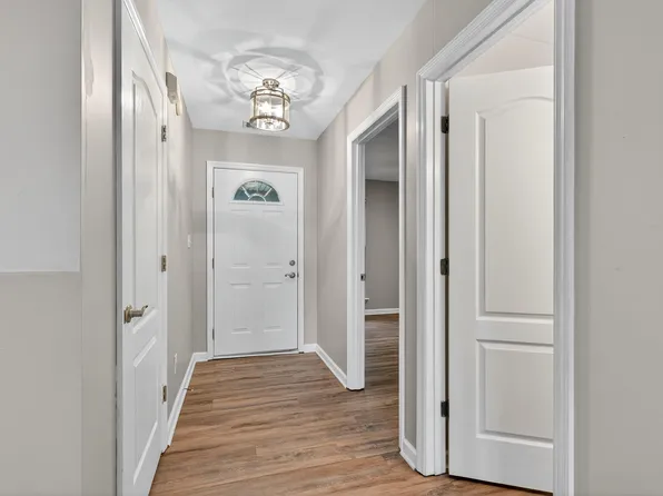 2720 Mission Hills Dr, Lexington, KY 40511