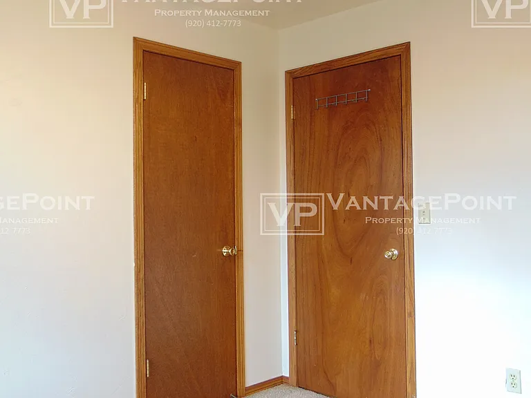 114 N Ontario St — Photo 10