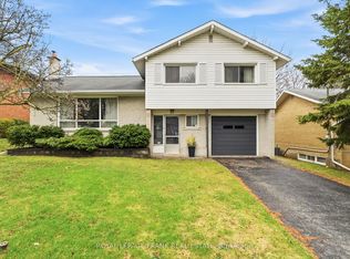 31 Cobham Cres, Toronto, ON M4A 1V7