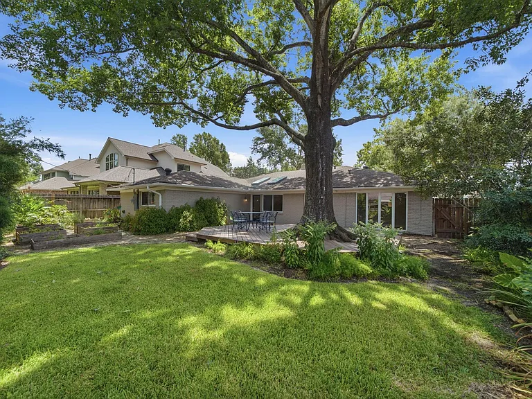 14110 Barryknoll Ln — Photo 4