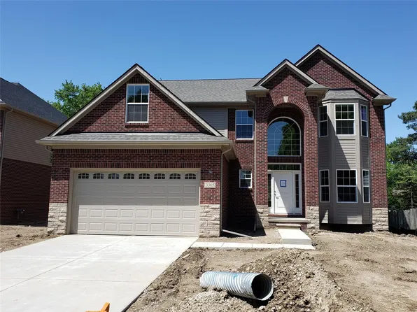 217 Olympia Dr, Troy, MI 48084