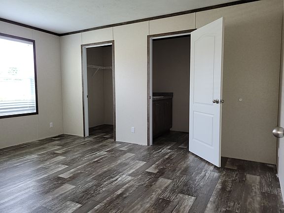 3rd image of 38000 Le Chateau Blvd #466