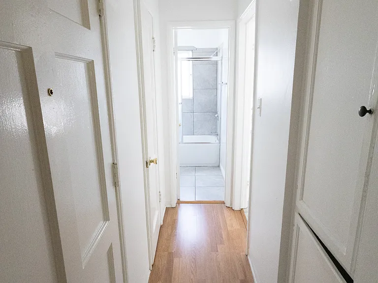 400 S Pacific Ave #402-1/2 — Photo 4
