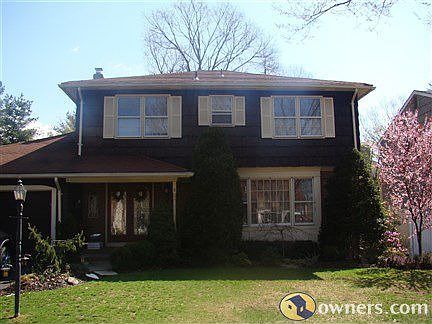 Beautiful Colonial on Cul-De- Sac.. close to downtown