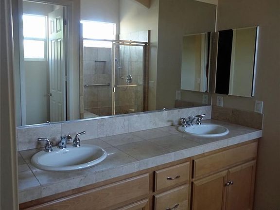 5th image of 60565 Desert Rose Dr