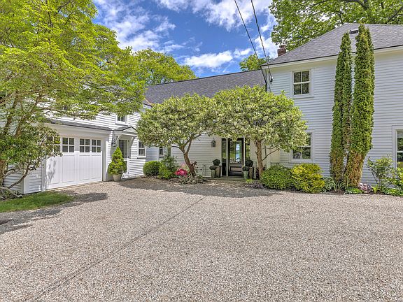 4th image of 909 Princes Point Road