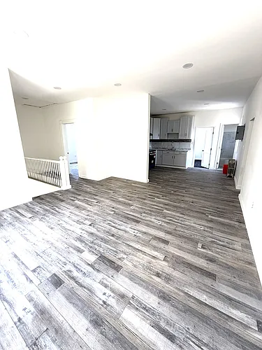 328 Green St #2 Photo 1