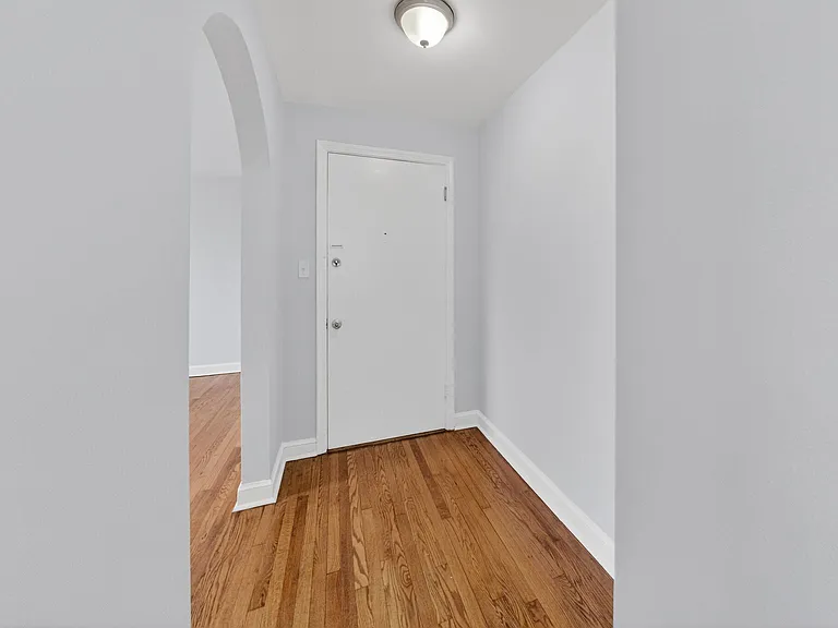 4701 Ravenswood Rd #24 — Photo 3