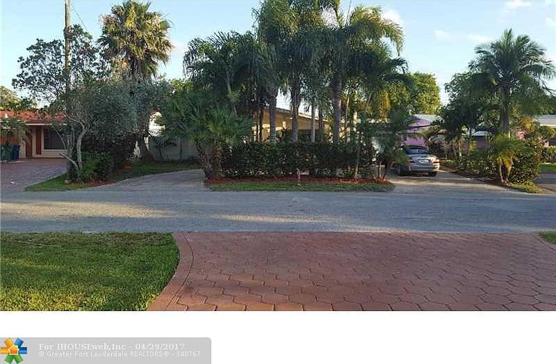 1st image of 6740 Camelia Dr