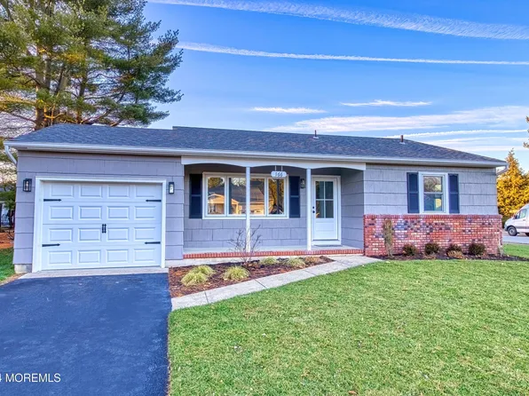 166 Westbrook Drive, Toms River, NJ 08757