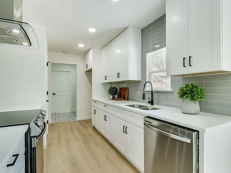 15725 Havenrock Cir — Photo 13