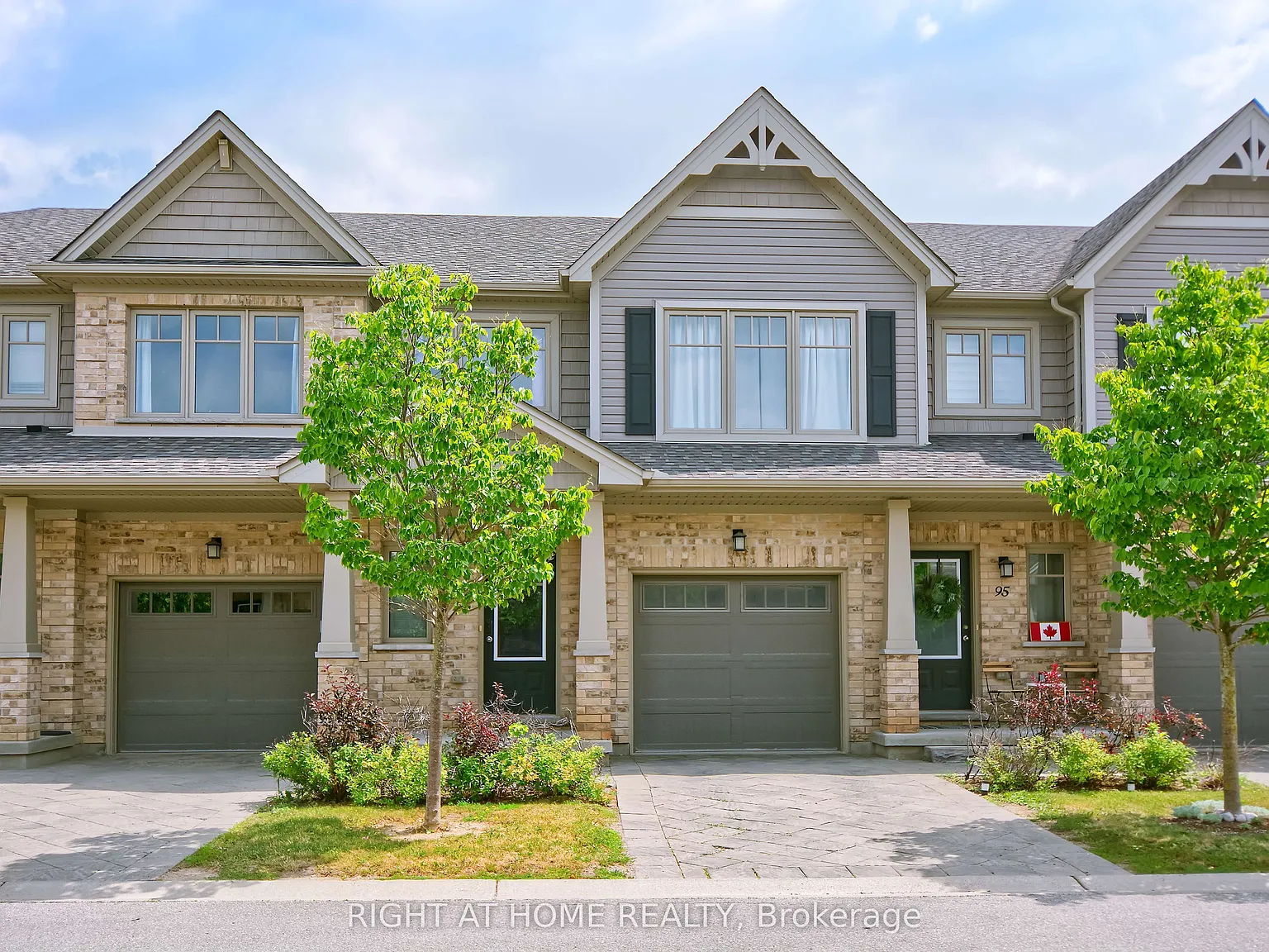 3 bed, $2,750 — Photo 1