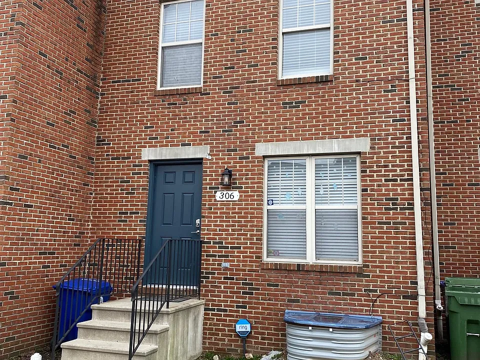 306 N Fremont Ave #2