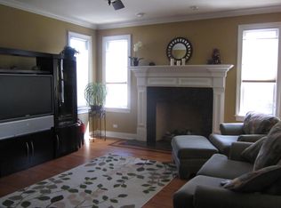 425 Broker Rd, Medinah, IL 60157