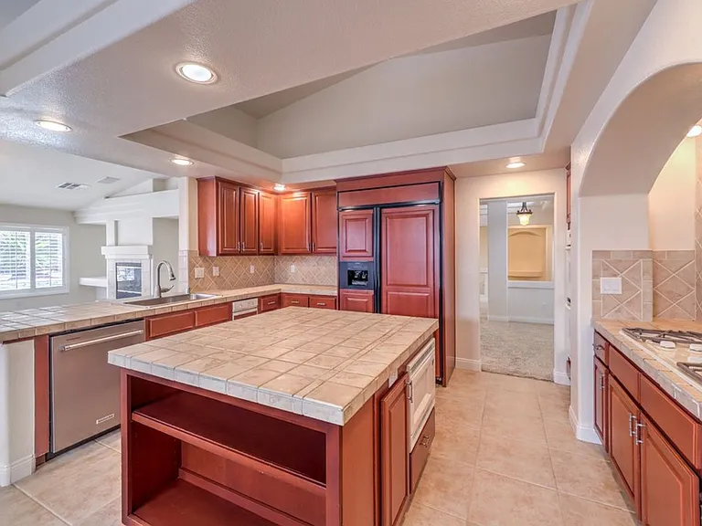 6299 Pale Pavilion Ave — Photo 15