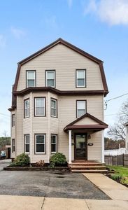 687 Main St, Wakefield, MA, 01880