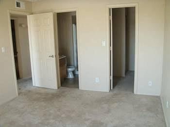 2nd image of 1224 E Evergreen St APT 203