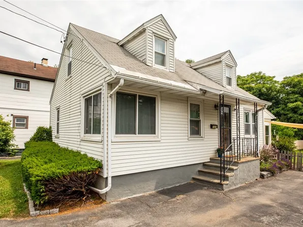 1639 Valley Dr, Syracuse, NY 13207