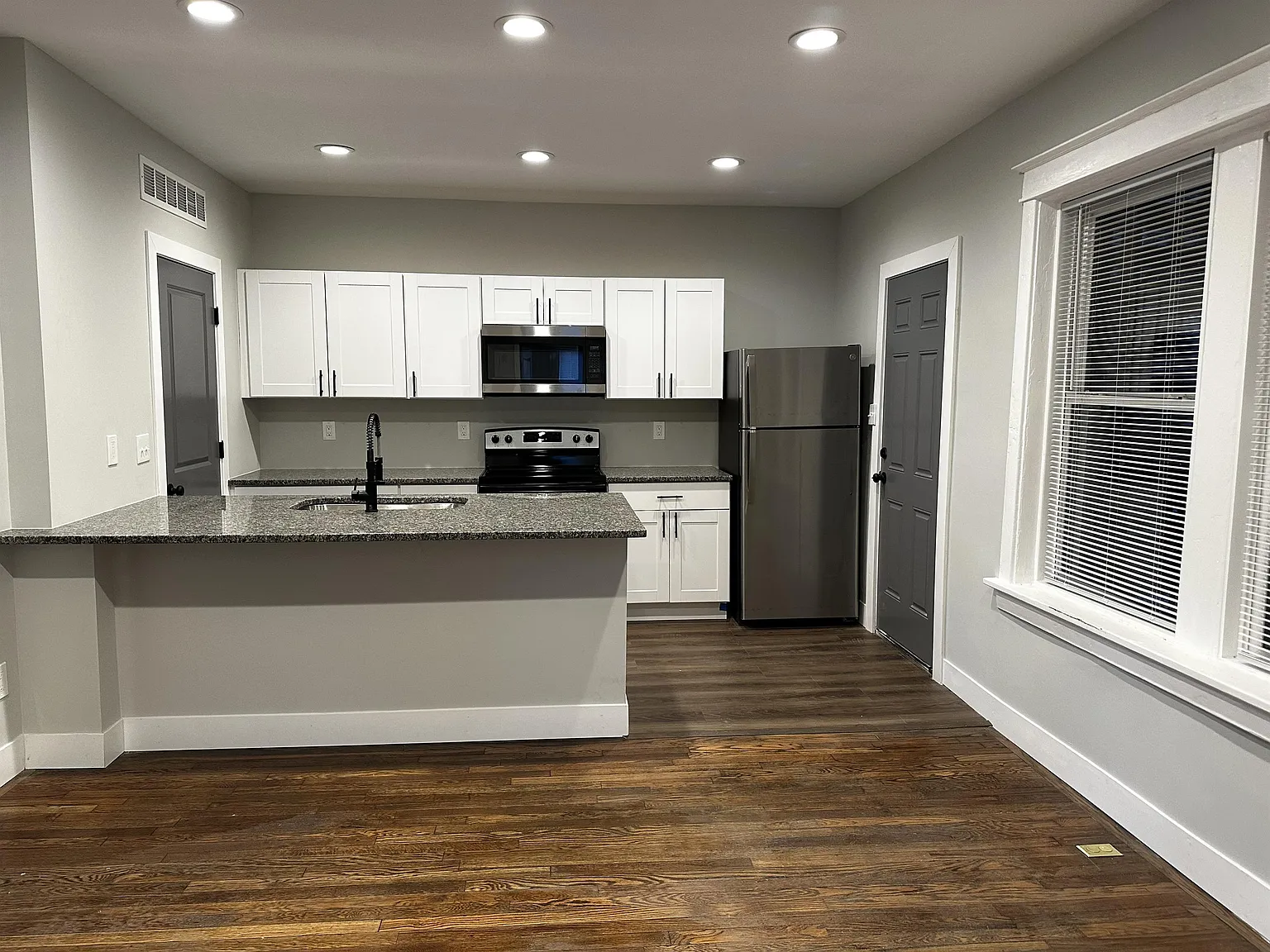 917 Goodfellow Boulevard - 3 North — Photo 2