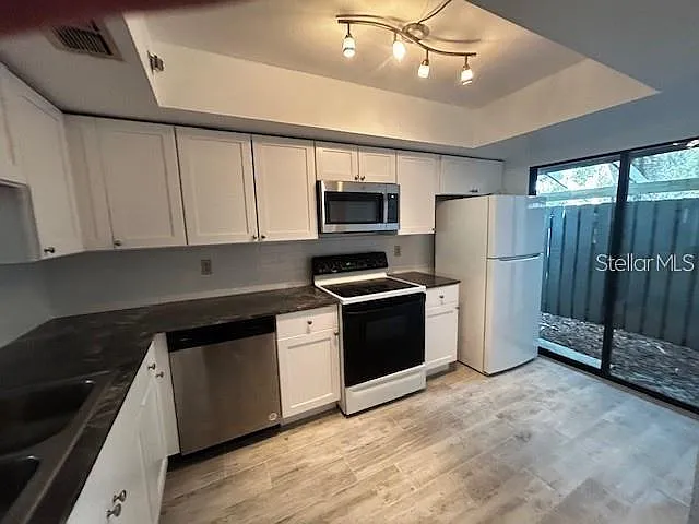 2 bed, 2.0 bath, 1125 sqft, $1,600 — Photo 4