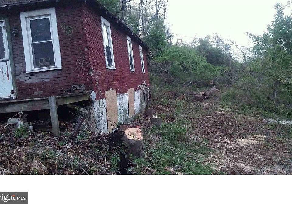 2nd image of 5 Jane St