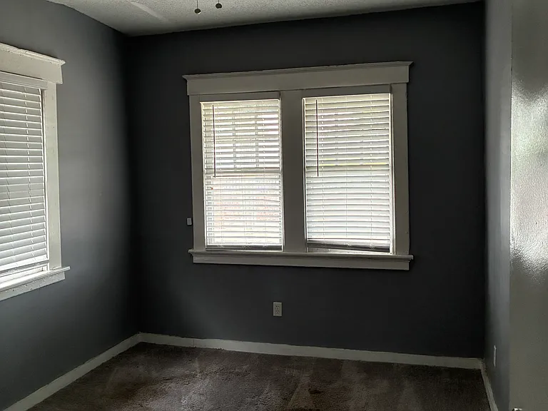705 Harmon St — Photo 6