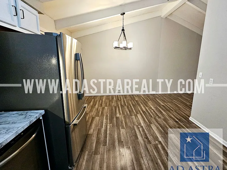 7211 N Avalon St — Photo 9