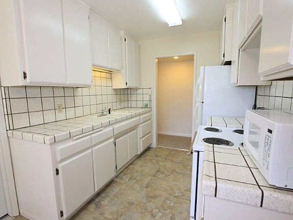 4th image of 5828 San Ardo Way