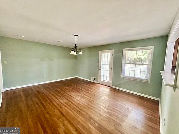 2nd image of 204 Lafayette St
