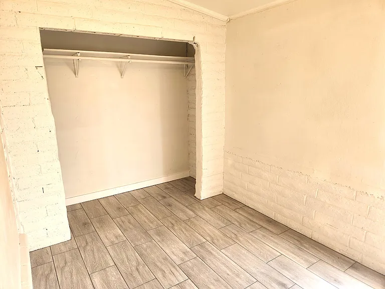 5112 N 28th Dr #3 — Photo 8