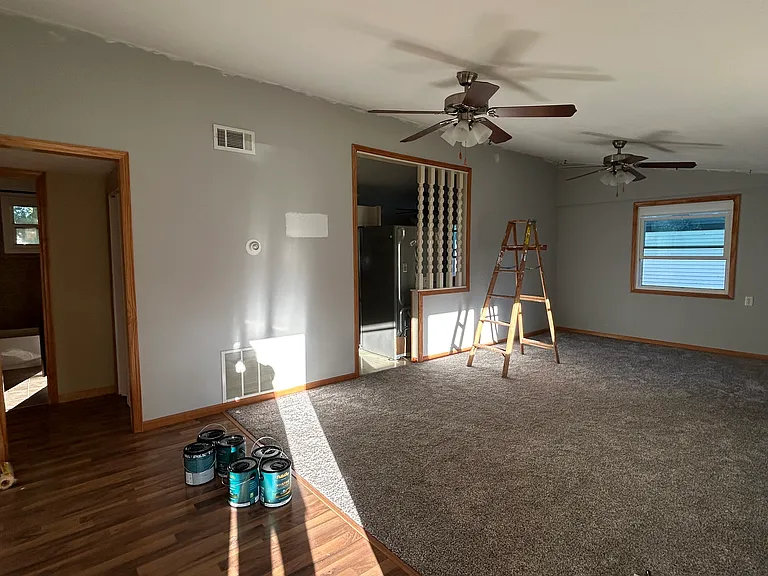 203 N Cleveland St — Photo 3