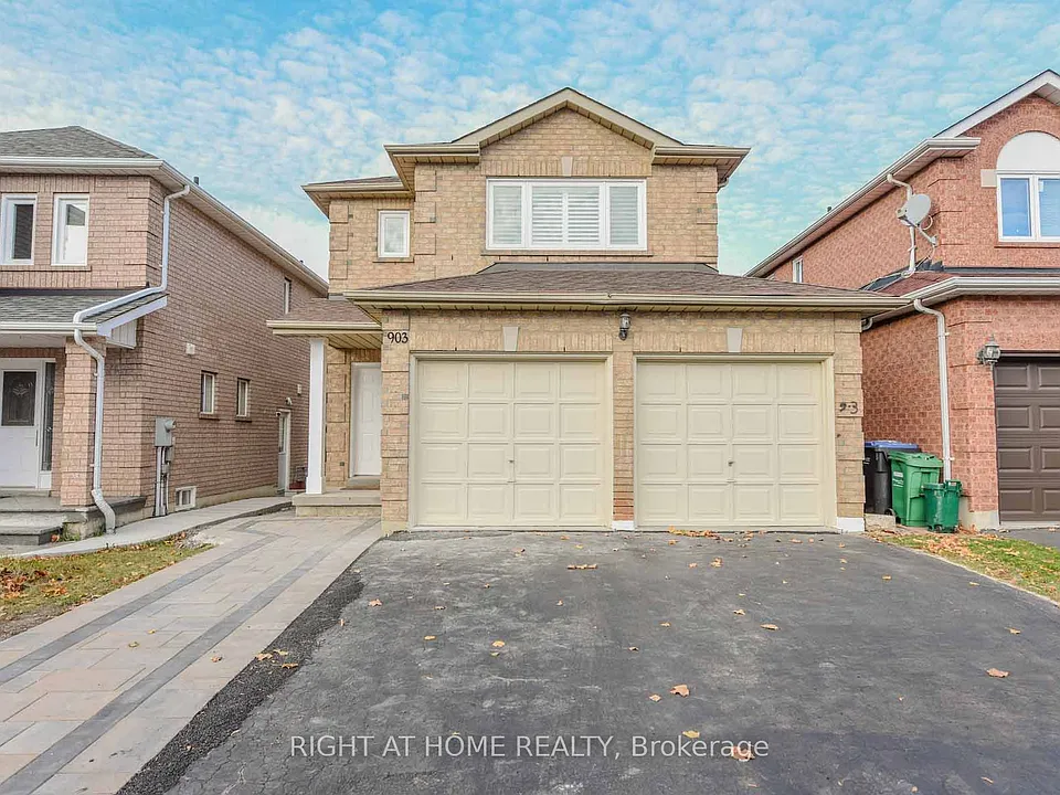 903 Blyleven Blvd