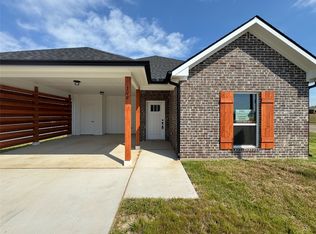 300 Rike Rd, Mabank, TX 75147