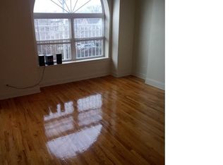 3910 W Ferdinand St, Chicago, IL 60624