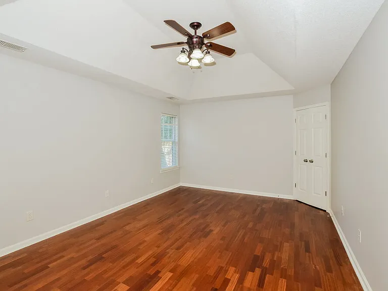 1058 Green Fern Cv — Photo 10
