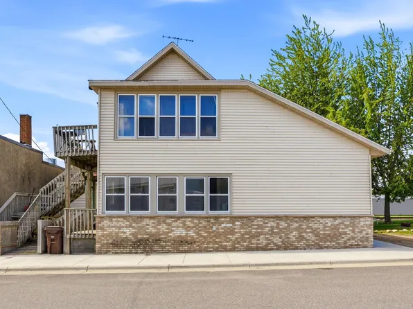 121 1st St W, Maple Lake, MN 55358
