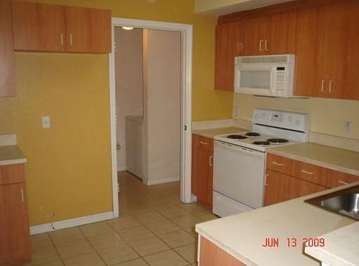 1st image of 405 Belmont Ln