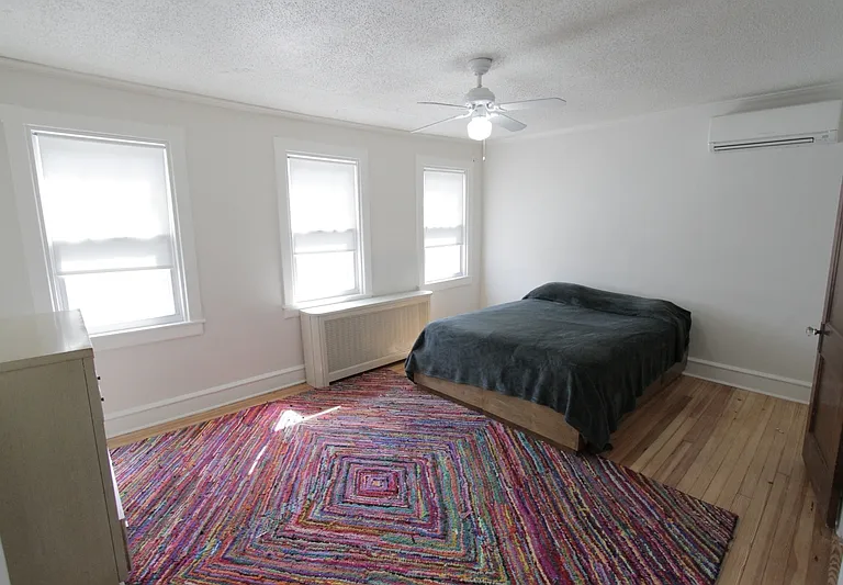 804 W 21st St — Photo 15