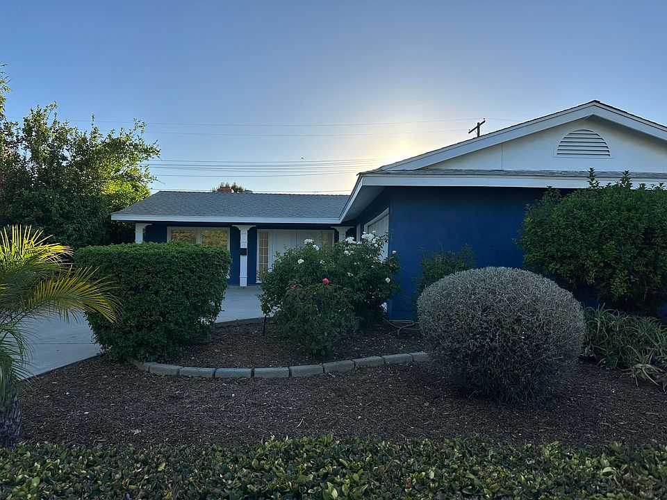 2nd image of 7827 Maynard Ave