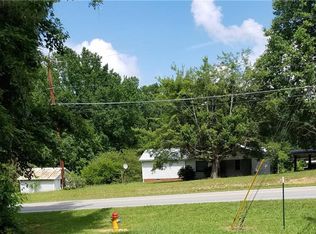 859 Cunningham Rd, Thomasville, NC 27360