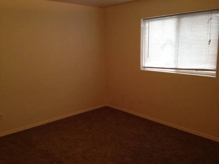 1017 Turner St — Photo 7