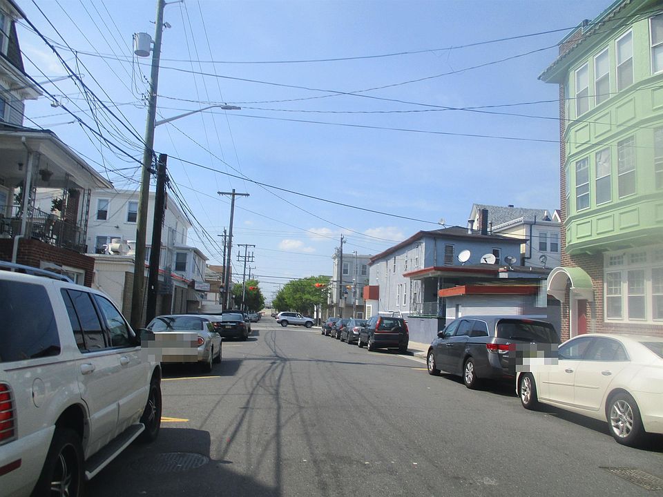 2nd image of 16 N Georgia Ave #Rr