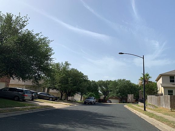 5th image of 9305 Grant Forest Dr
