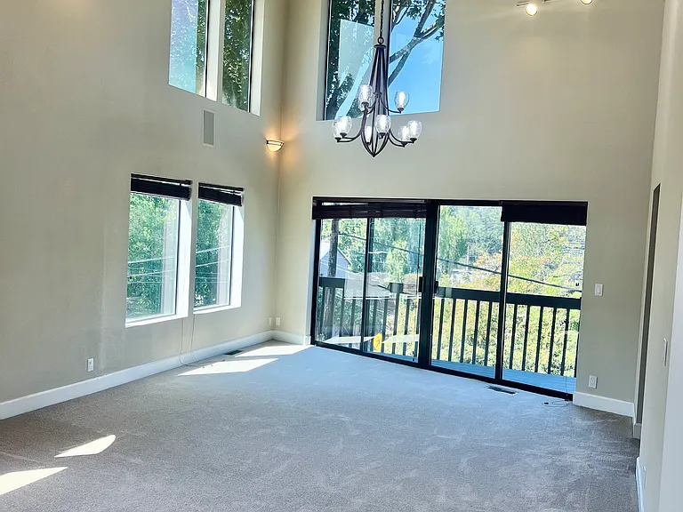 6058 SW 30th Ave #A — Photo 4