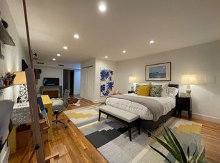 30 Monroe St #A, Brooklyn, NY 11238