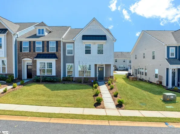 313 Novelty Dr, Greer, SC 29651