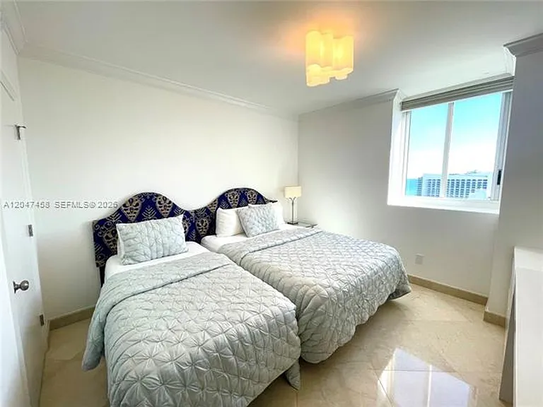 4775 Collins Avenue Cu #2305 — Photo 15