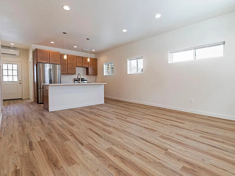 Kitchen / Living
